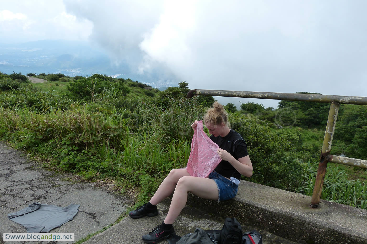 Maclehose 8 - Snack time M147